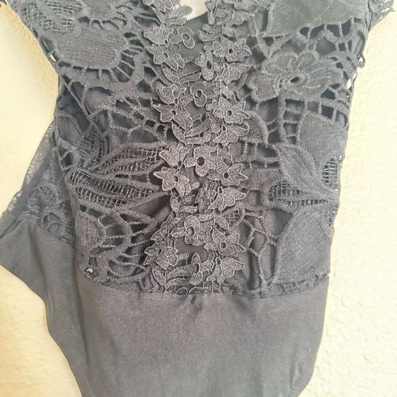 NWOT Bodysuit Women Small See-thru Floral Applique Sleeveless Low Back Black S - Picture 3 of 6